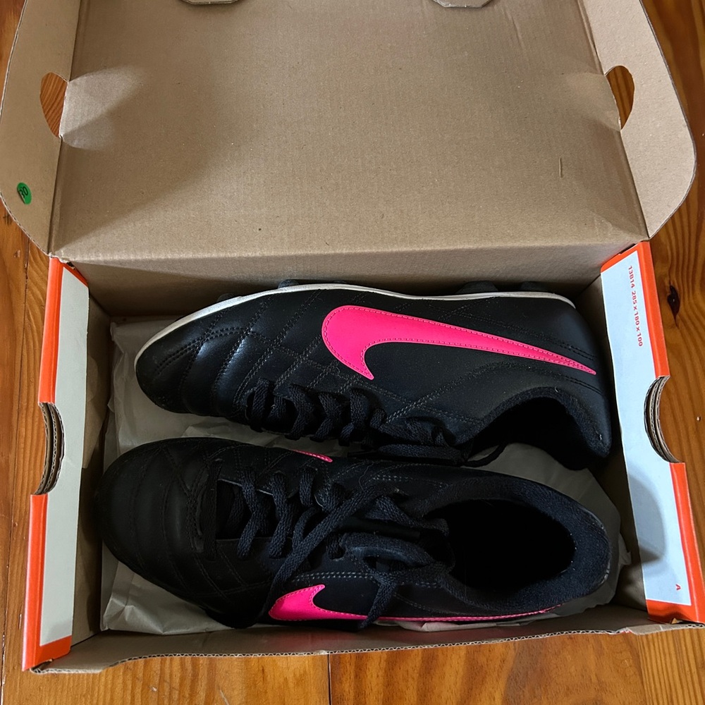 Nike Black and Pink Athletic Cleats
